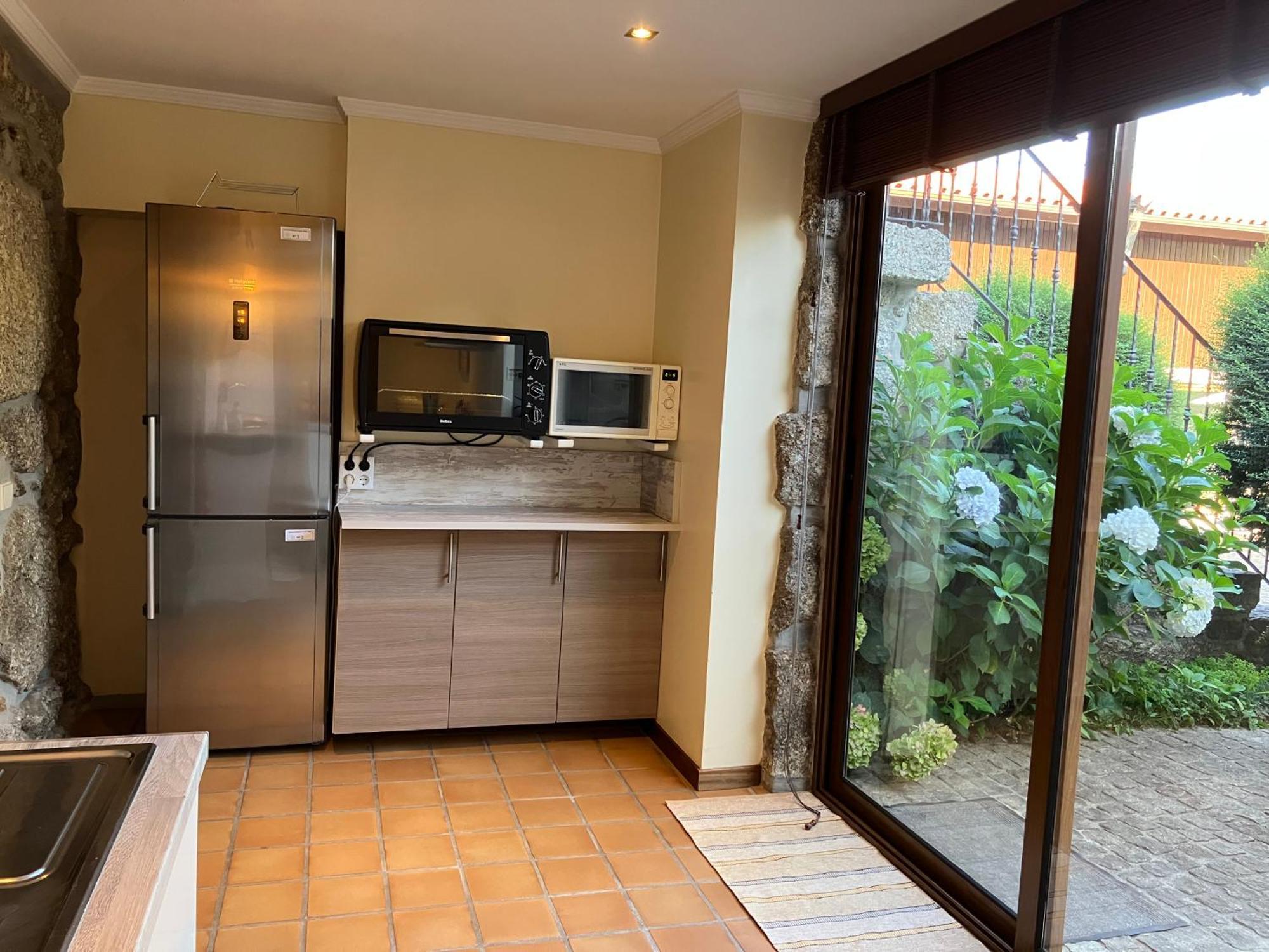 Bergui Guesthouse - Em Guimaraes Desde 2017 Buitenkant foto