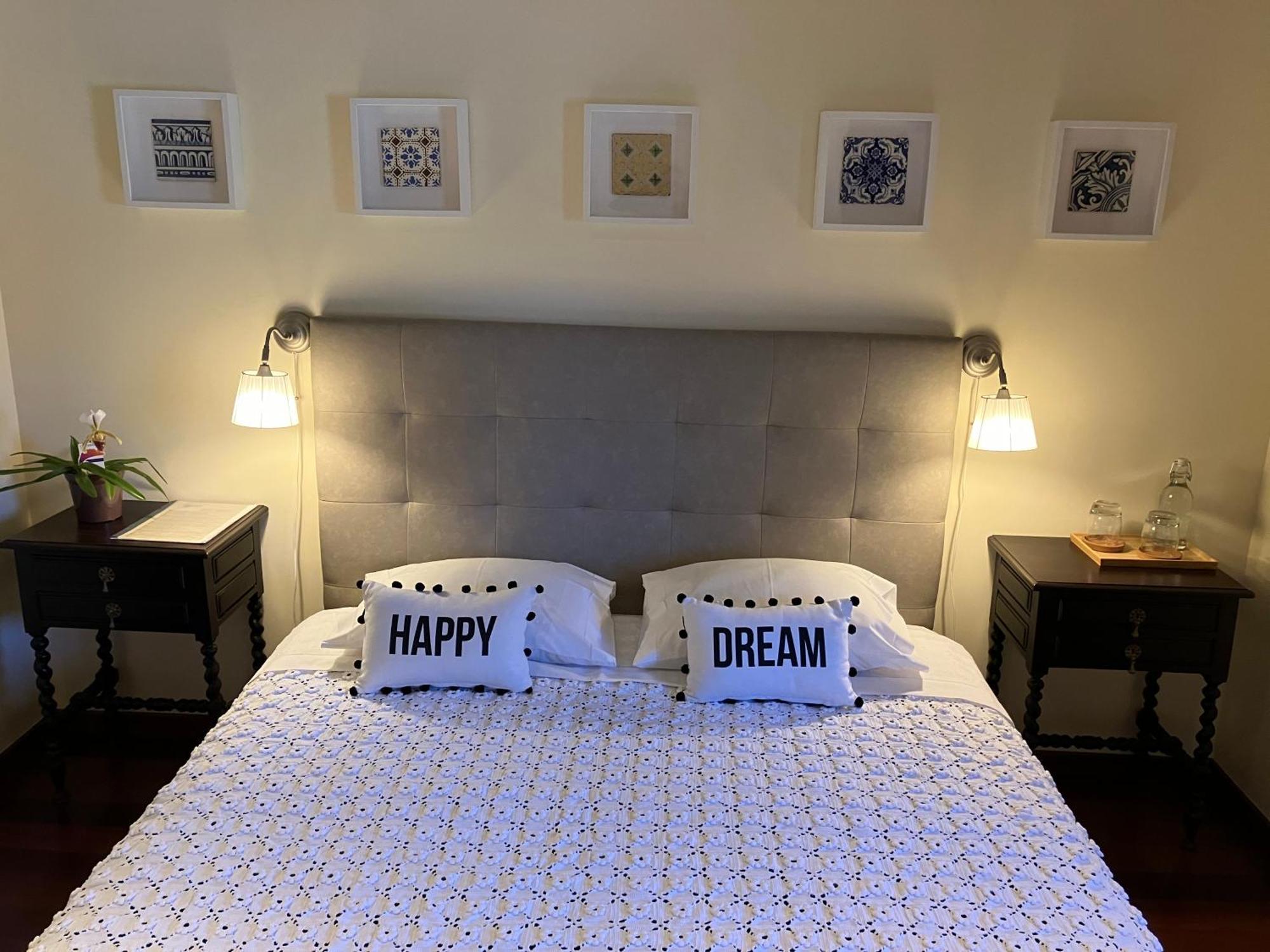 Bergui Guesthouse - Em Guimaraes Desde 2017 Buitenkant foto